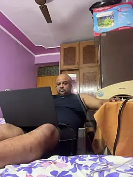 Dick_6inches_Delhi webcam