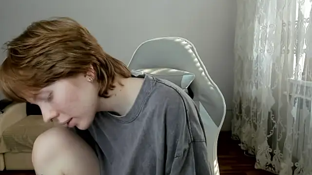 StellaDavis webcam