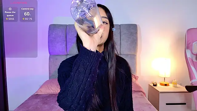 melanie_hills webcam