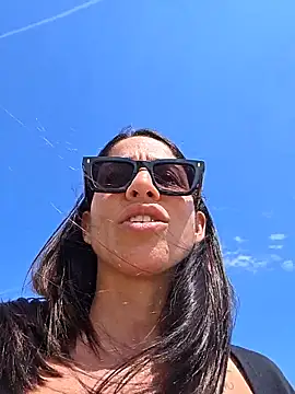 sexy7883 webcam