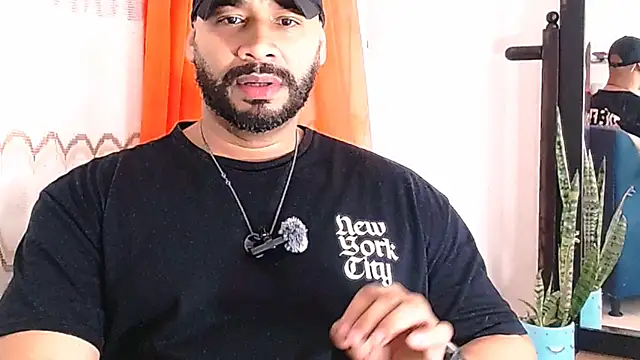 musclehetero webcam