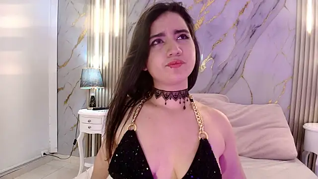 LizzyRaven webcam