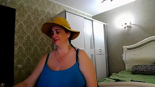 Evelyn_Shy webcam