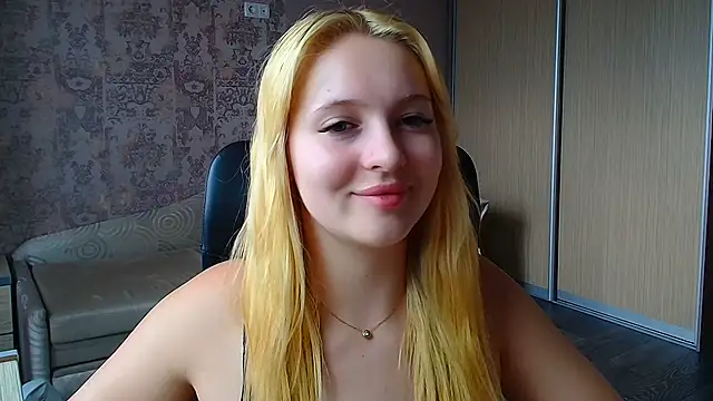 Milka_kiss_ webcam