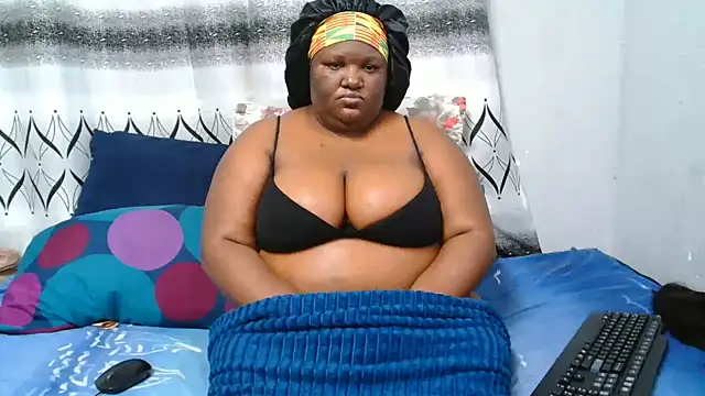 ChubbyBoobsxxx webcam