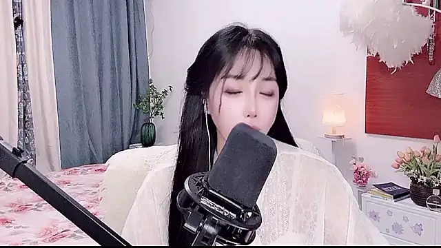 Laura_520 webcam