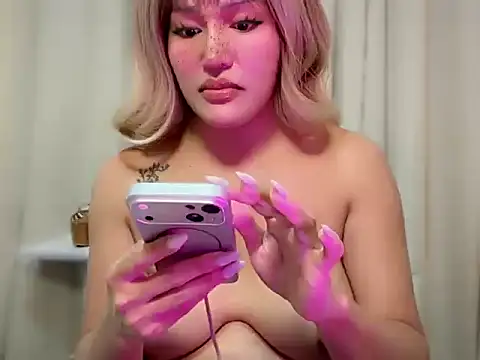 ChloeAsian webcam