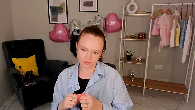 Kira_Lemos webcam