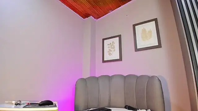 Roxanna_moore webcam