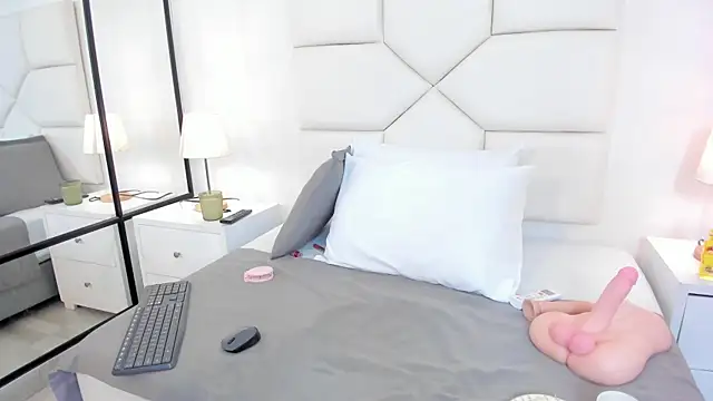 PenelopeOwen webcam