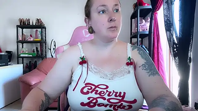 kisicaxx webcam