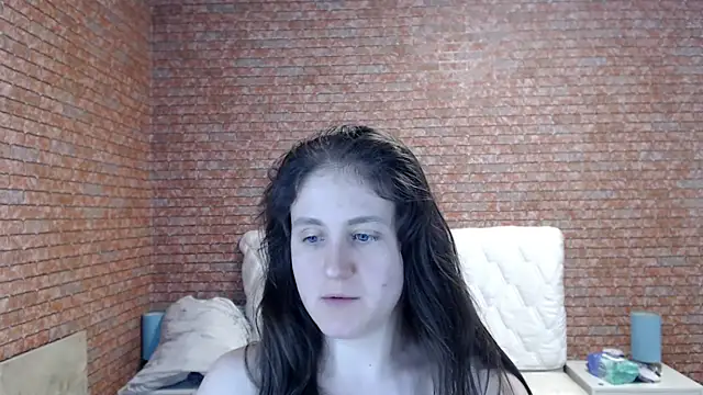 Holliy_Cooper webcam