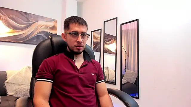 Tommas_Jhonson webcam