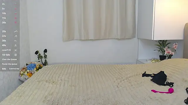 LuxeK1tt3n webcam