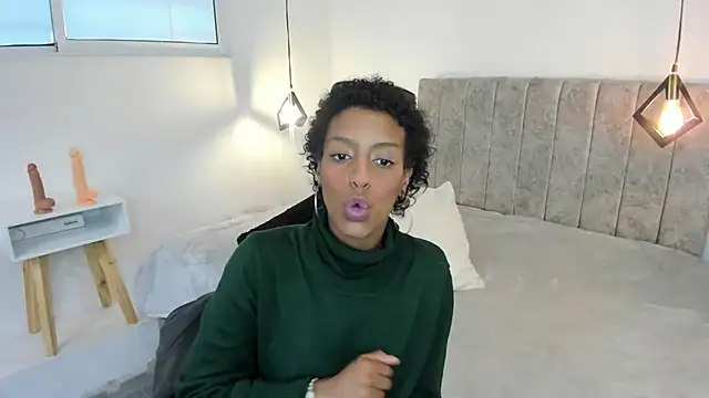 Zia_Green live cam on StripChat