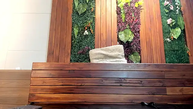 Darius_Wolfe live sex cam