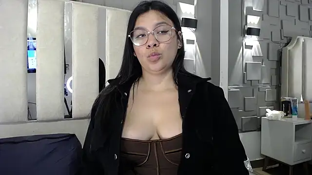 belen_green live cam on StripChat