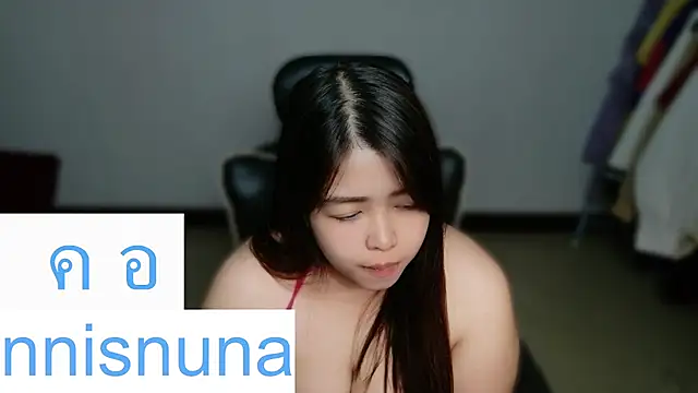 nunanunanuna live cam on StripChat
