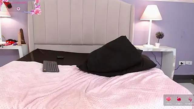 Lolagolden1 webcam