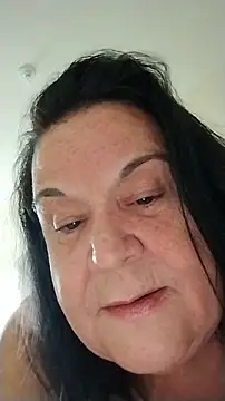 Yaya_Mineira webcam