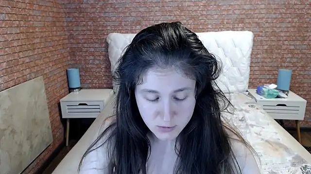 Holliy_Cooper webcam