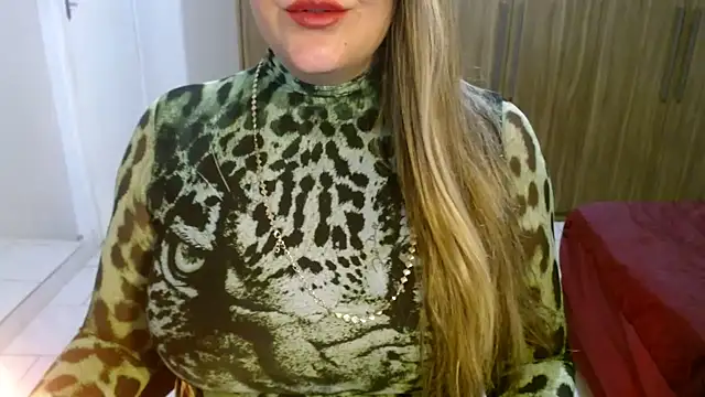 Aliceescobar live cam on StripChat