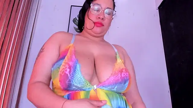 alondrabigtits webcam