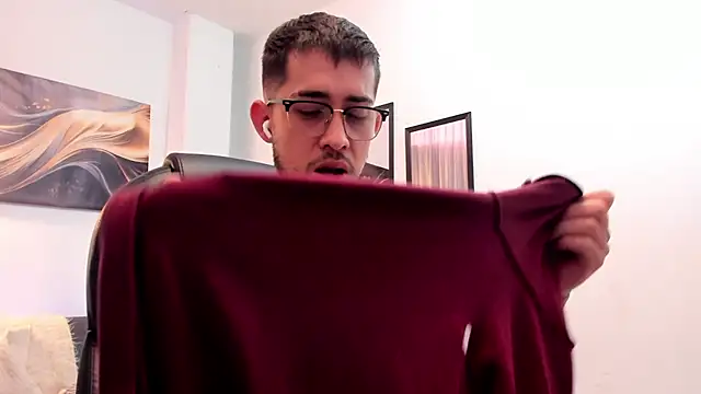 Tommas_Jhonson webcam