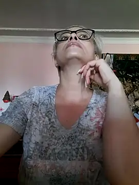 LunaBlaise webcam
