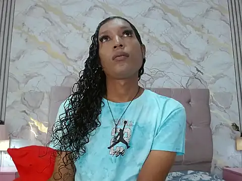 Mia_Hiills webcam