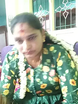 mynatamil143 live cam on StripChat