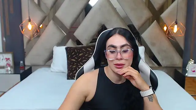 MartinaaFit live cam on StripChat