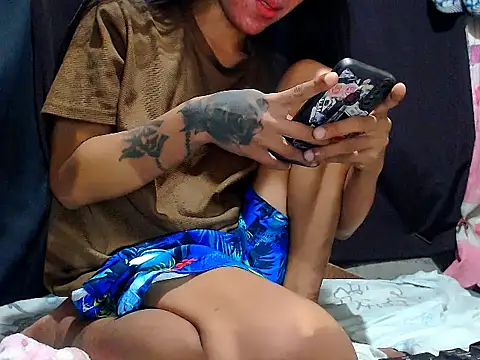 AwesomeMistress_Bigcock webcam