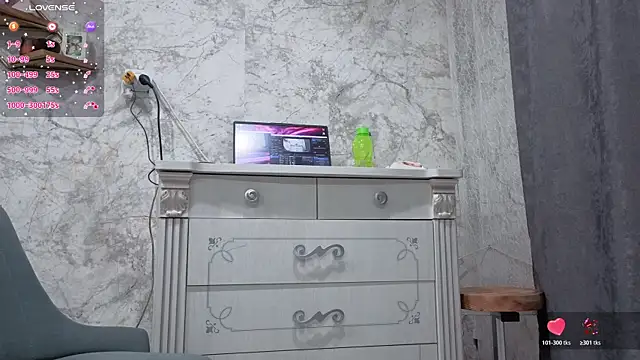 strawberry_Mira webcam