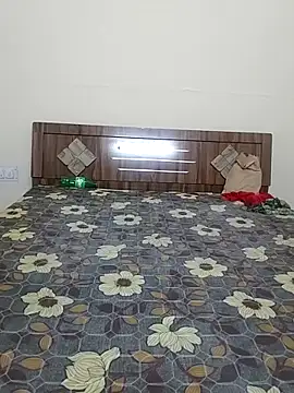 shna_khan webcam