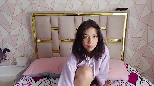 NinaChan_ live cam on StripChat