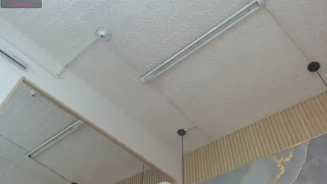 nei_girl live cam on StripChat