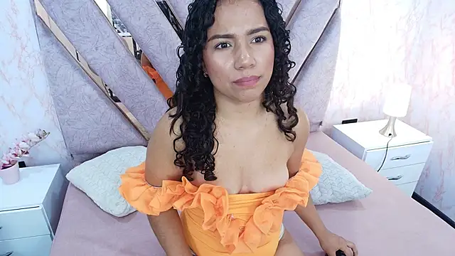 TamaraaHoney webcam