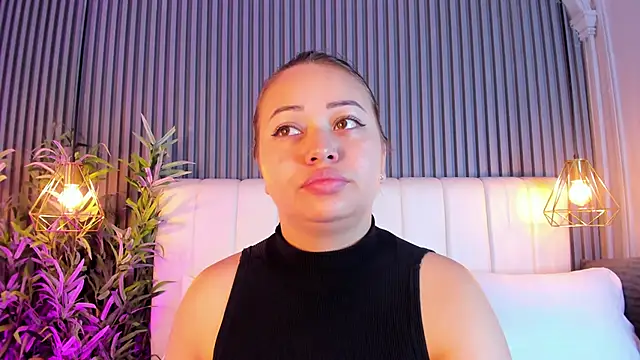 AnaisClark webcam