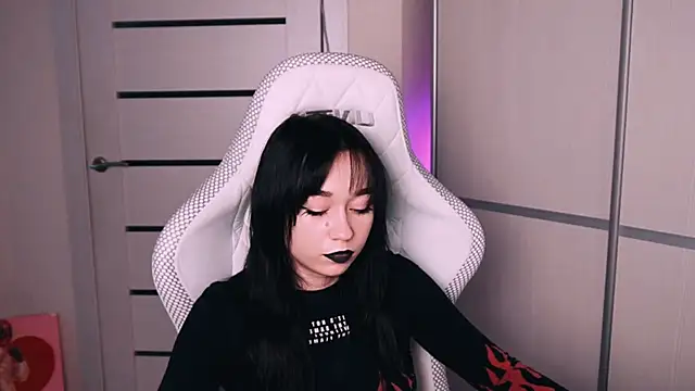 Kimiko__ webcam
