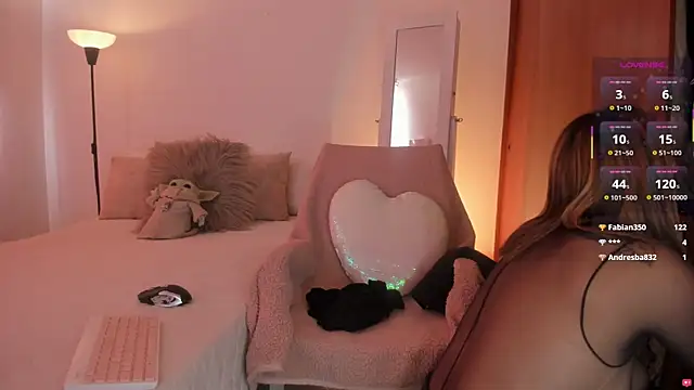 whitneyhot webcam