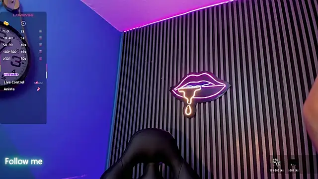 Dasha_Rouse1 live cam on StripChat