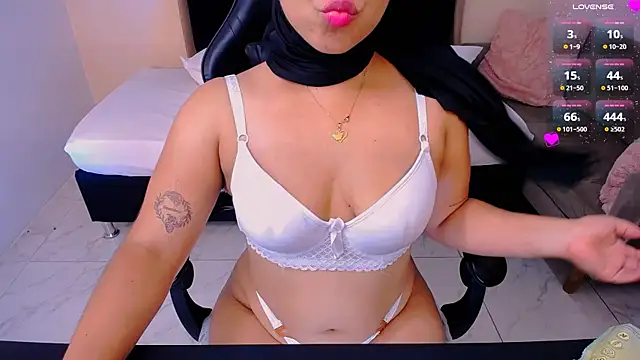 Kendra_Kait live cam on StripChat