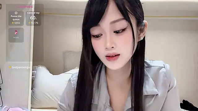 yueyue2003 live cam on StripChat