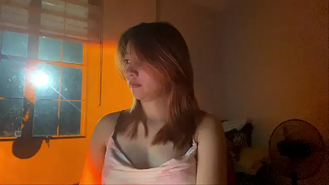 Mami_Ally live cam on StripChat