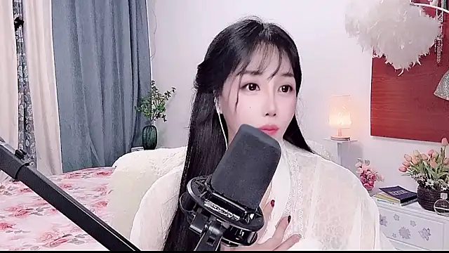 Laura_520 webcam