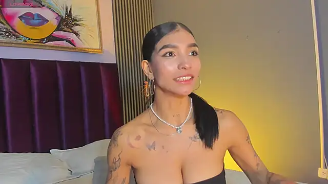 LauraAristizabal webcam