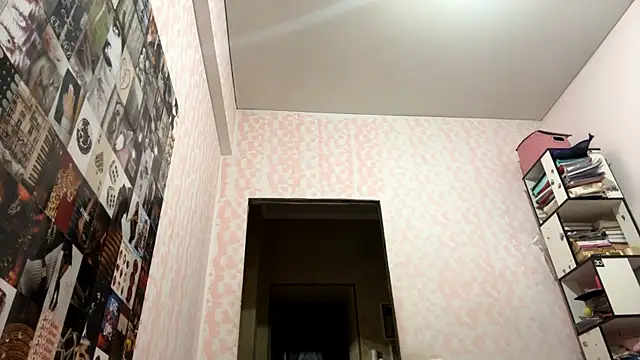 JanineThielman live cam on StripChat