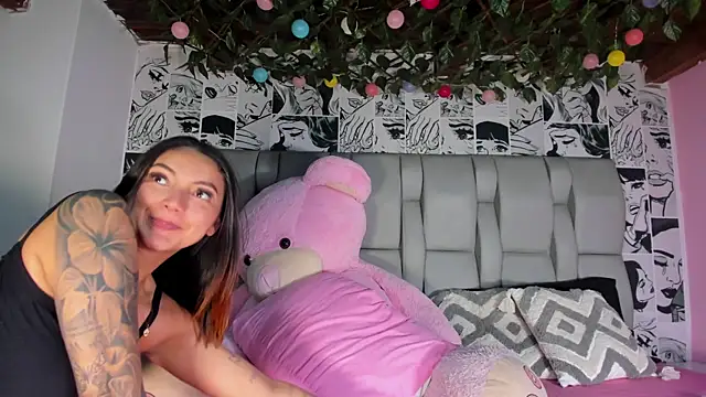 LucyRosse webcam