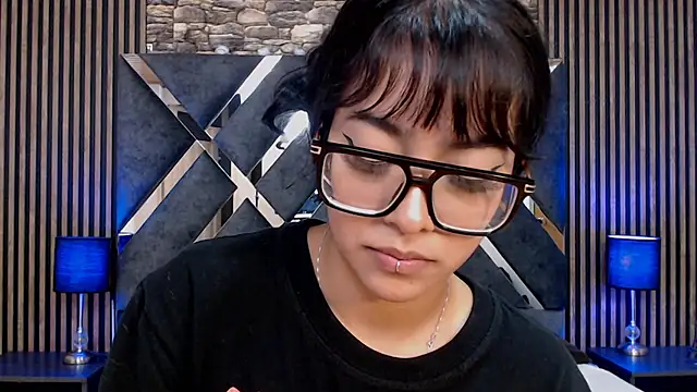 Amy_channel webcam